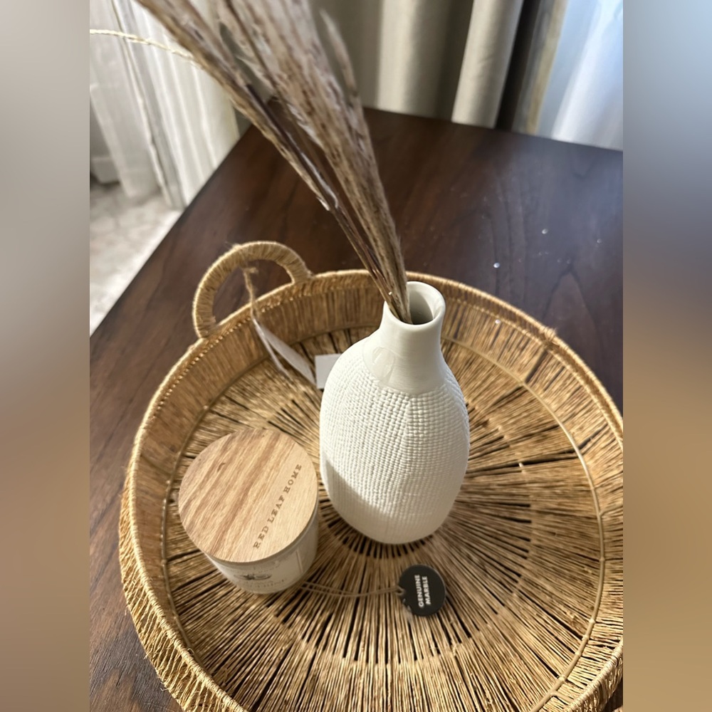 Vase - Picture 2 of 2